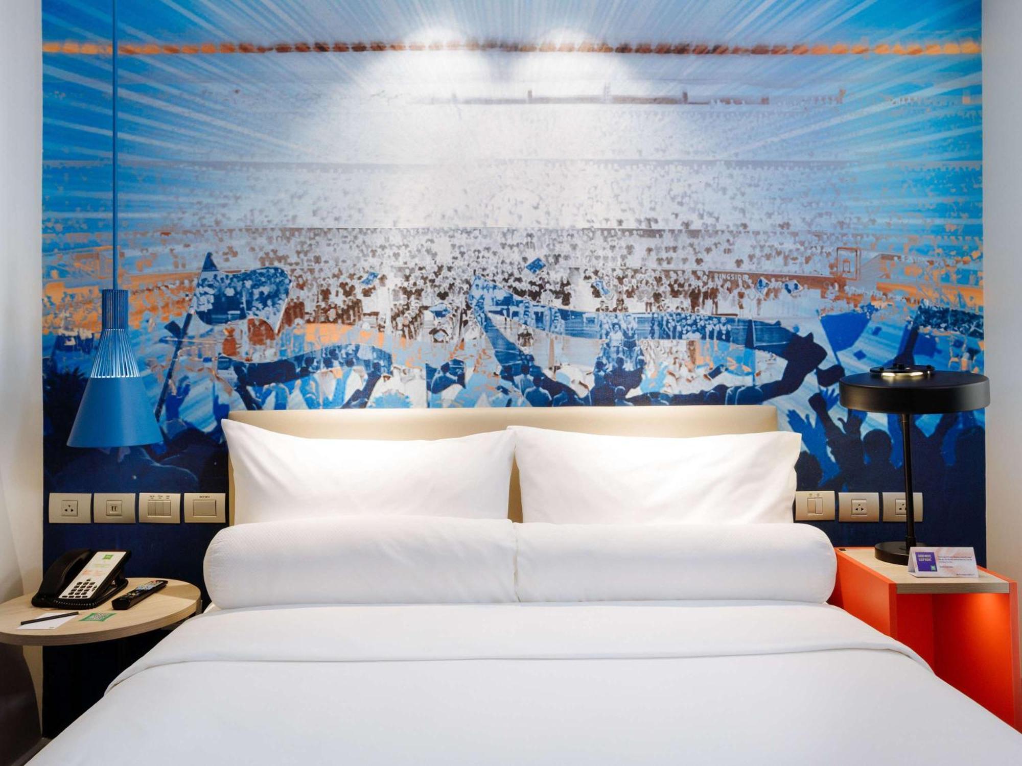 Ibis Styles Manila Araneta City Кесон-Сіті Екстер'єр фото